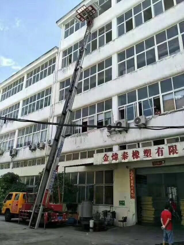 工程云梯上料车与32米高空运输车价格及租赁指南
